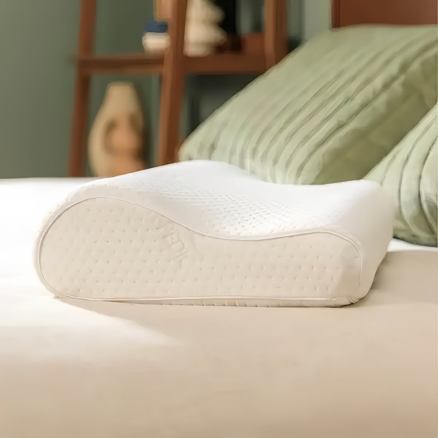 SereniQ Orthopedic Latex Pillow